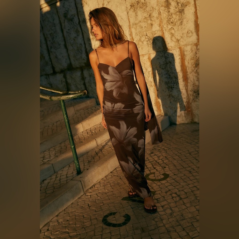 🆕(NWT) ZARA Bloggers Fav Tulle Print Midi Dress with Foulard Scarf. Size MEDIUM - Picture 5 of 15